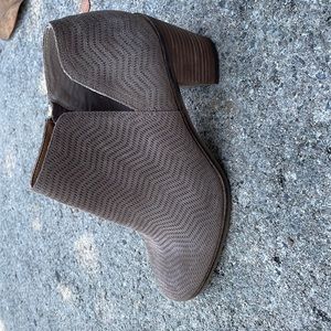 Lucky brand tan booties